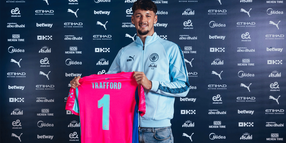 James Trafford di Man City: Terjebak Situasi Unik tapi Diprediksi Jadi Kiper Utama Inggris