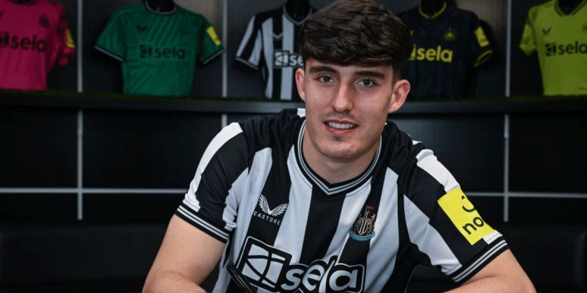 Tino Livramento Tegaskan Fokus pada Newcastle, Rumor City Diredam