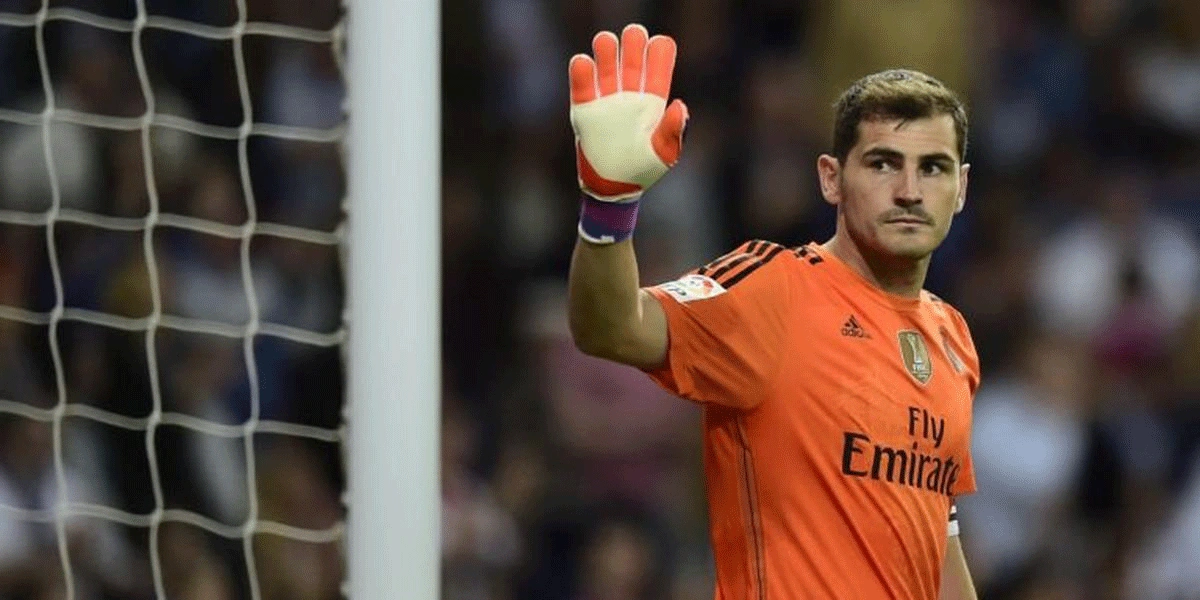 The Kop Sambut Donnarumma dengan Tepuk Tangan di Anfield